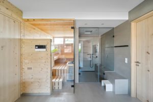 Backbone 128482 020 WEB 300x200